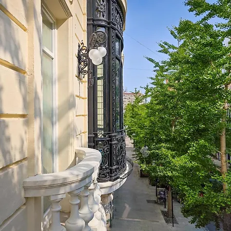 Hotel Palacio Gran Via, A Royal Hideaway 5*