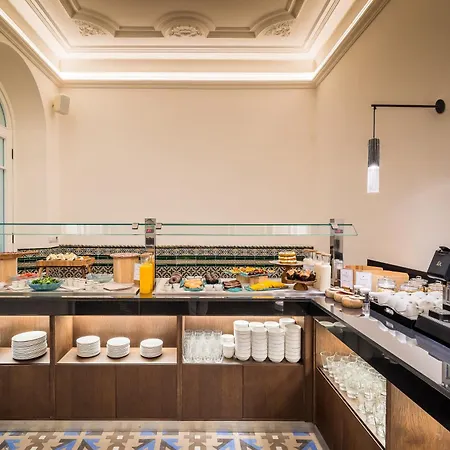 Palacio Gran Via, A Royal Hideaway
