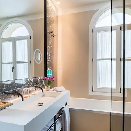 Hotel Palacio Gran Vía, A Royal Hideaway Granada