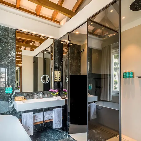 Palacio Gran Vía, A Royal Hideaway Hotel