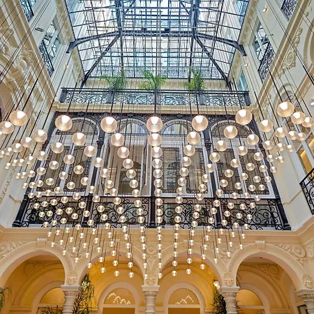 Palacio Gran Via, A Royal Hideaway